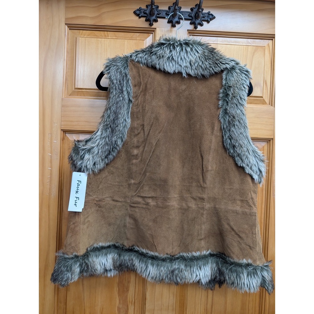 LAL LIve A Little Size XL Lined Faux Fur Brown Suede NEW Vest - Picture 2 of 12